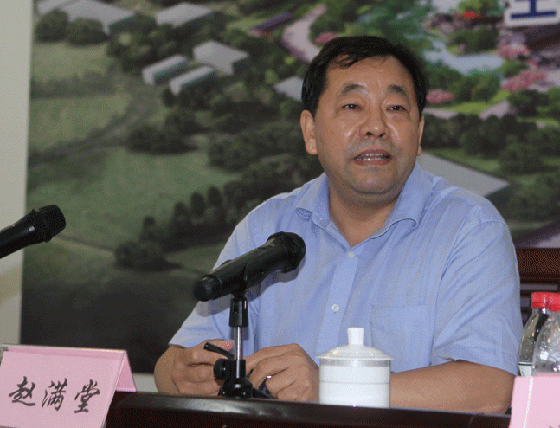 甘肃省委常委、宣传部部长连辑在本公司董事、SG·亚洲胜游集团董事长赵满堂陪同下到SG·亚洲胜游集团北京盛世南宫调研指导工作